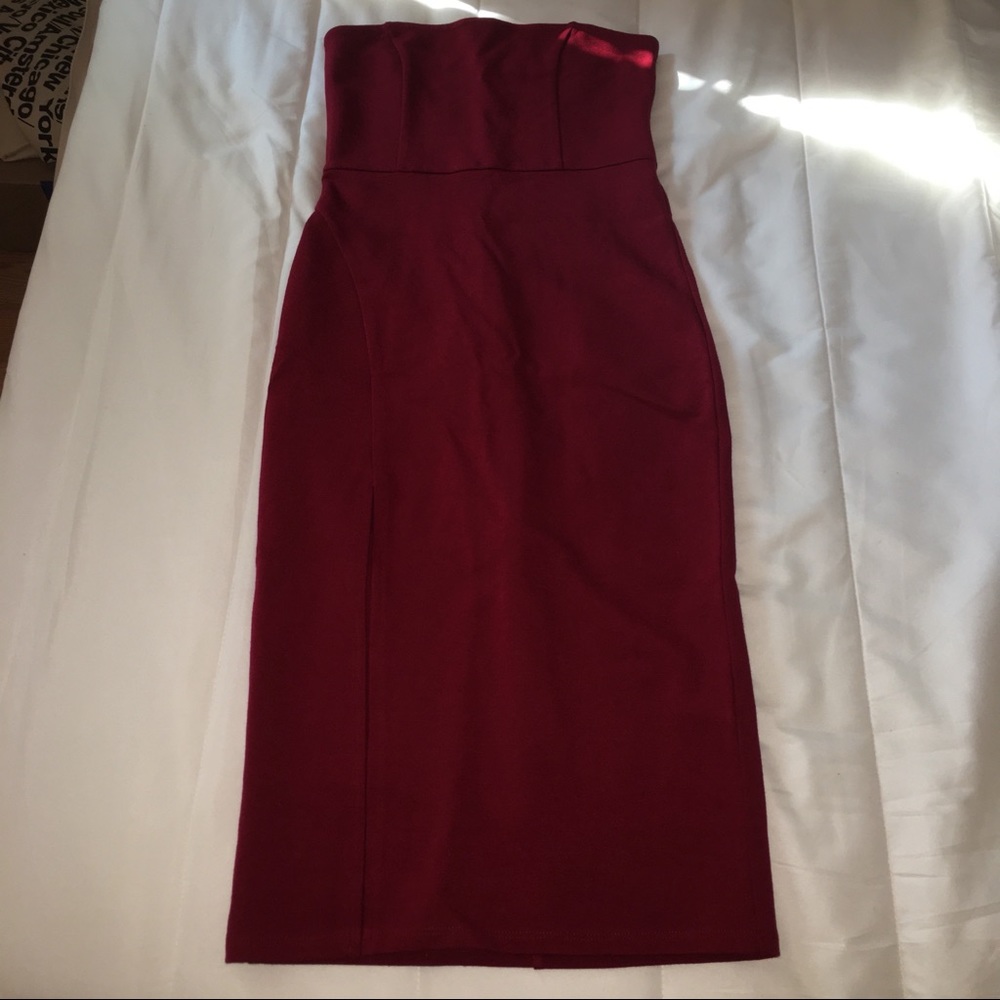 red bodycon dress
